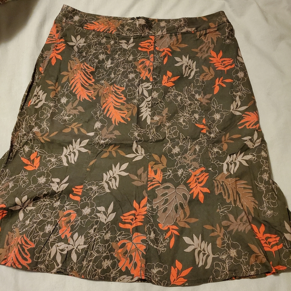 Ladies skirt